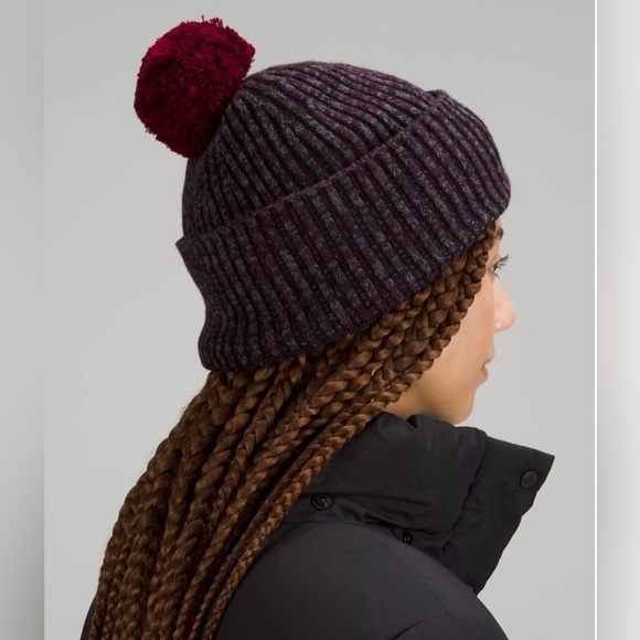 Lululemon Textured Fleece-Lined Knit Beanie main image 7